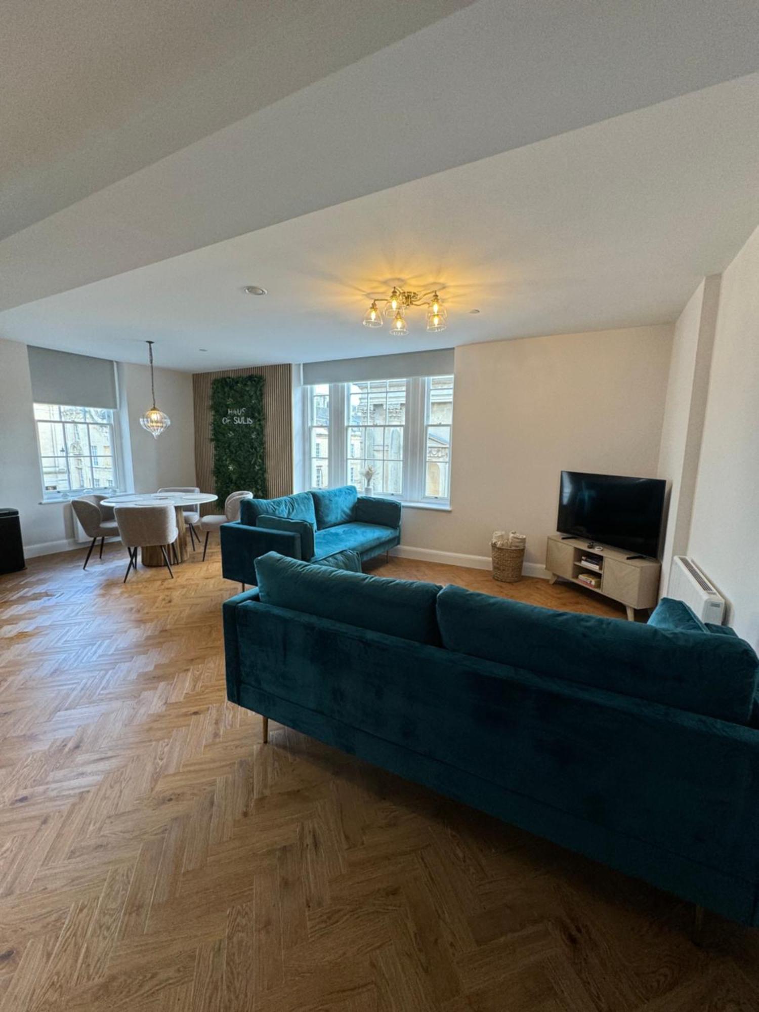 Haus Of Sulis, City Centre Apartment With Lift Access Bath Zewnętrze zdjęcie